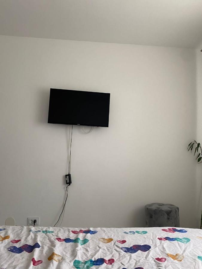 Alesandru Apartament Питещ Екстериор снимка